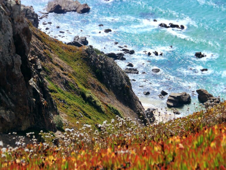 Stunning seascape with cliffs and ocean at São Miguel do Rio Torto, Portugal.